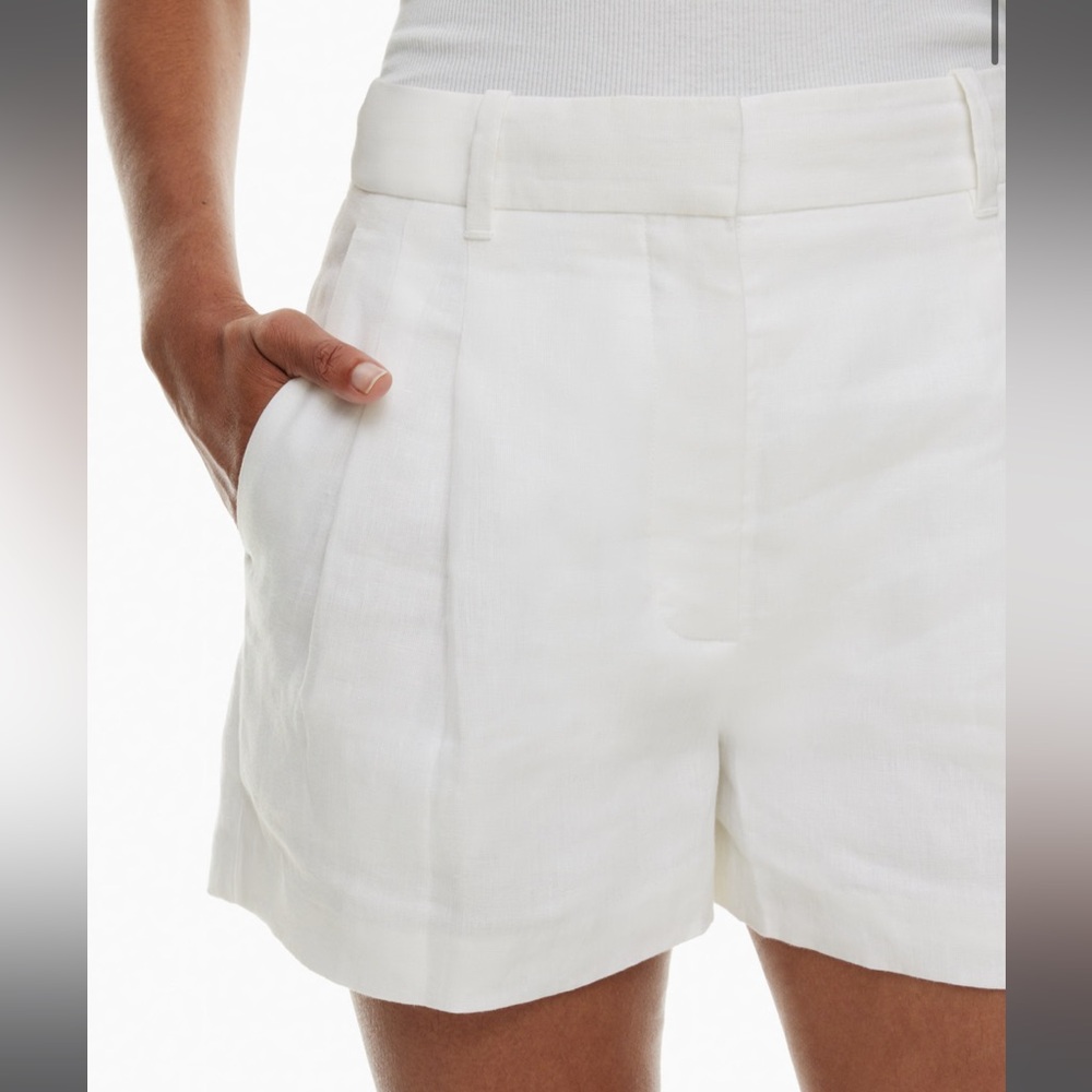 Effortless 5” Linen Short